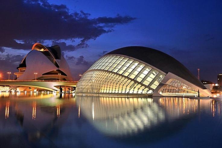 Apartamentos Ciudad De Las Artes Y Las Ciencias Valencia Luaran gambar